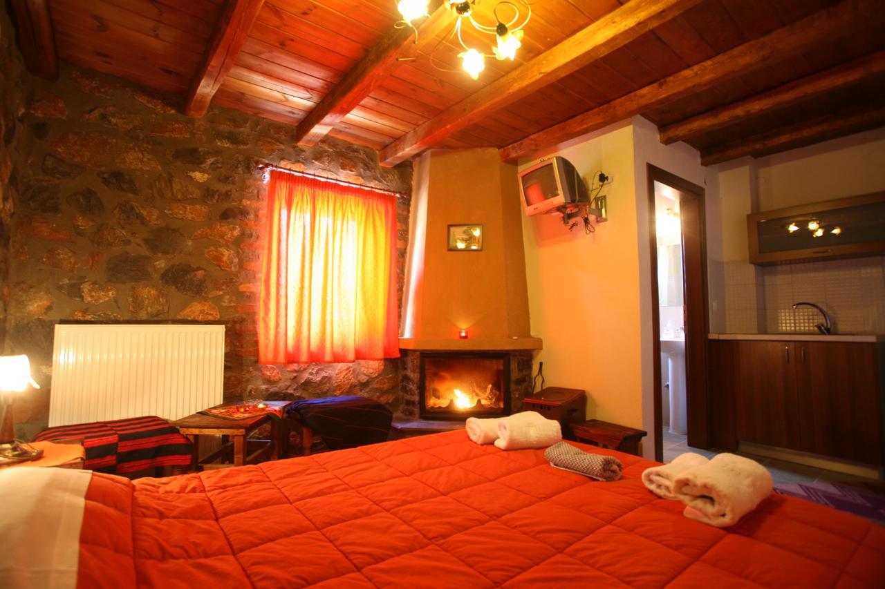 Eleni'S Guesthouse Paleósz Ájosz Athanásziosz Kültér fotó